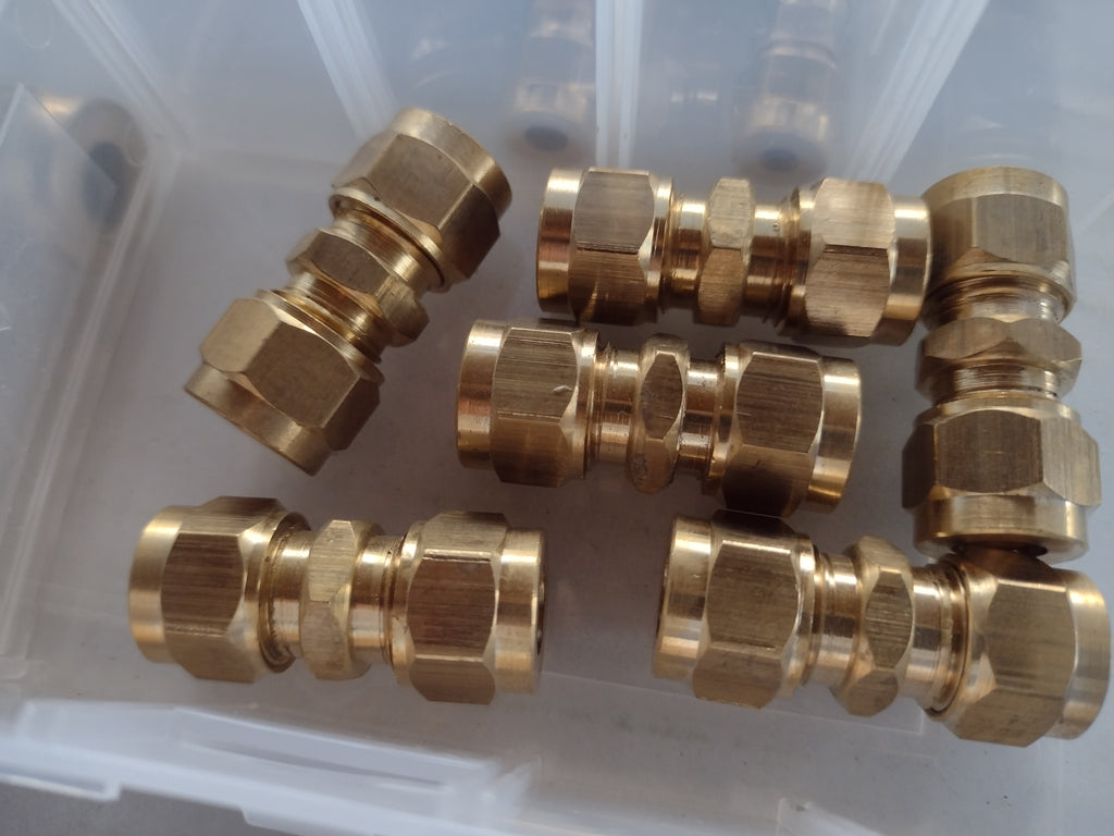 Assorted Brass Tube Couplings Imperial 28 Piece