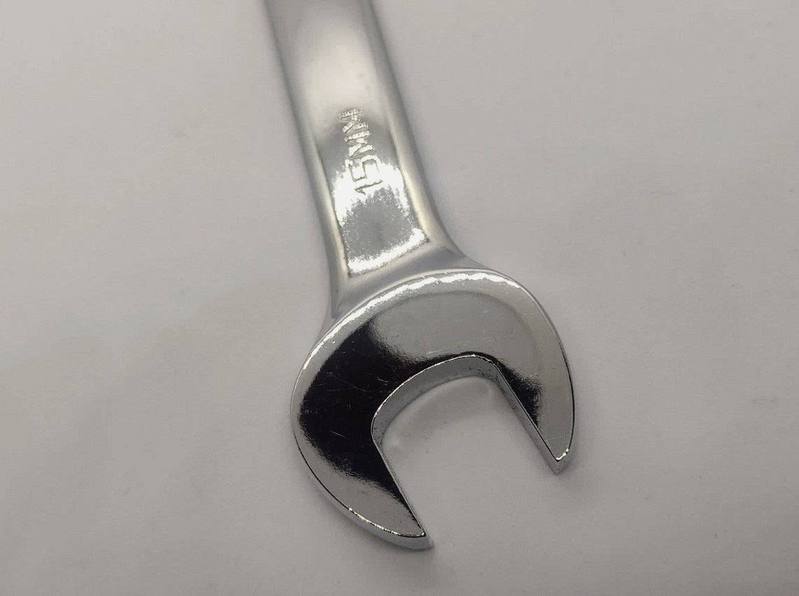 TradeMarque 15mm Reversible Ratchet Combination Spanner 12 Point