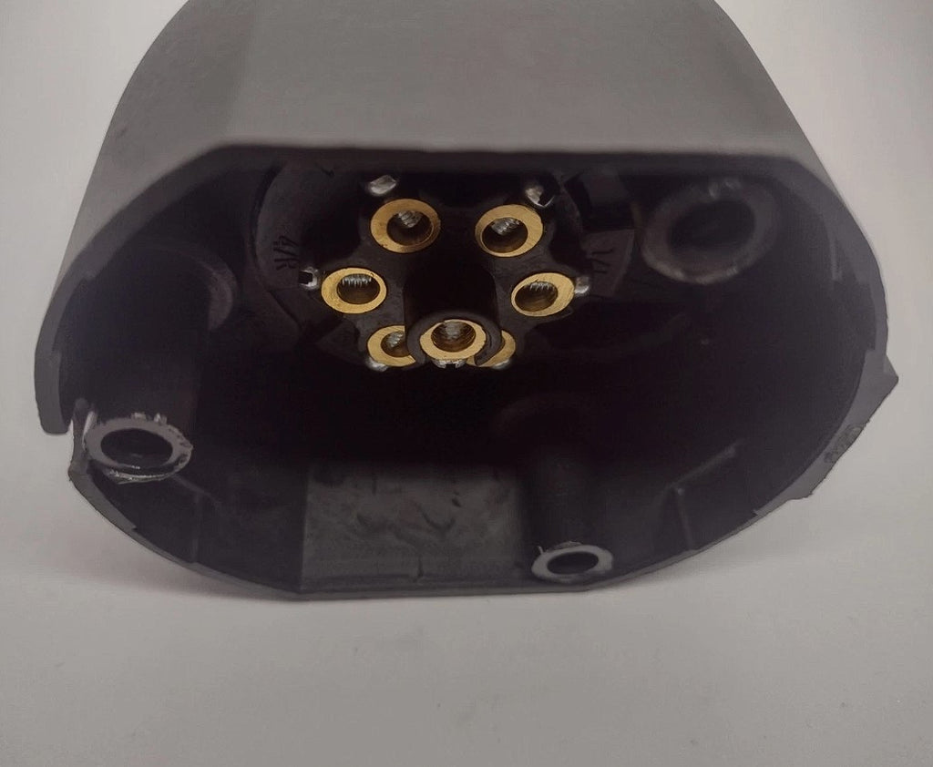 7 Pin Plastic Trailer Socket 12v (12N)