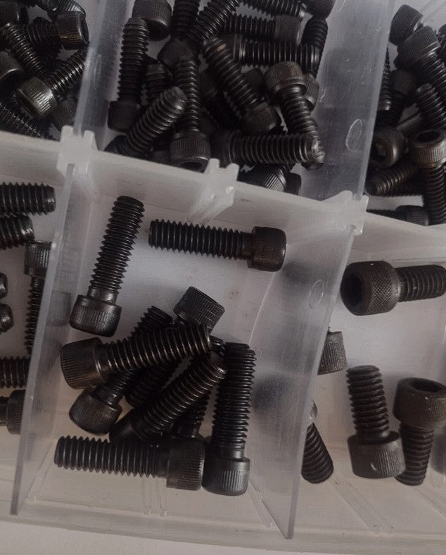 UNC Socket Cap Screws Kit Self Self Colour