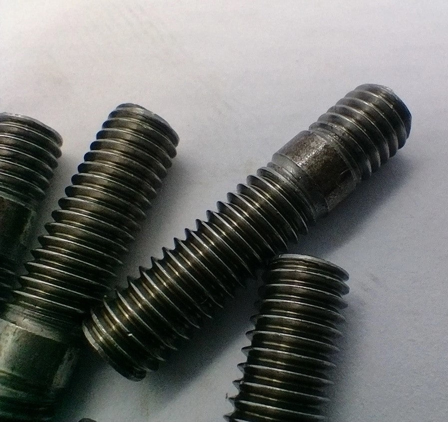Exhaust Manifold Stud M8 22 x 5 x 8mm 35mm Overall for Audi/VW/Vauxhall (5)