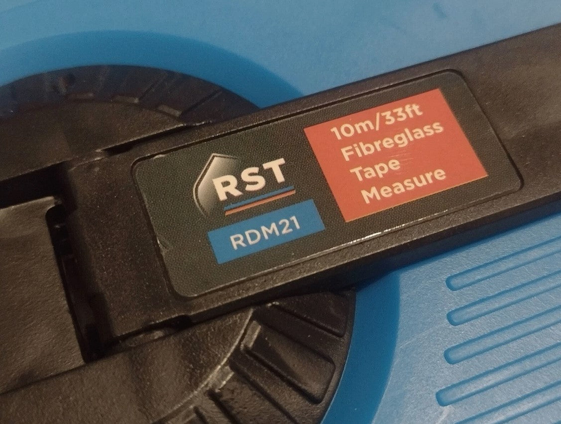 RST 10m Fibreglass Tape Measure Closed Case RDM21